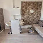 דירה Budin Adri & Robi Center