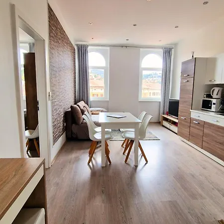 Apartamento Budin Adri & Robi Center